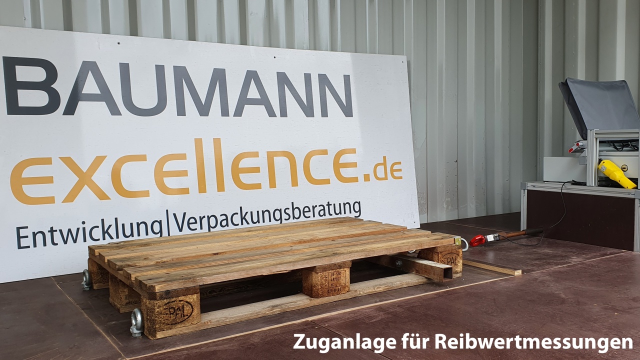 Zuganlage-mit-Reibwertmessungen